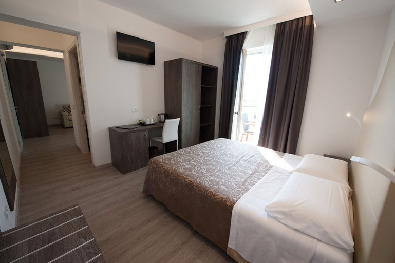 Bedroom 3, Amaris, Verona
