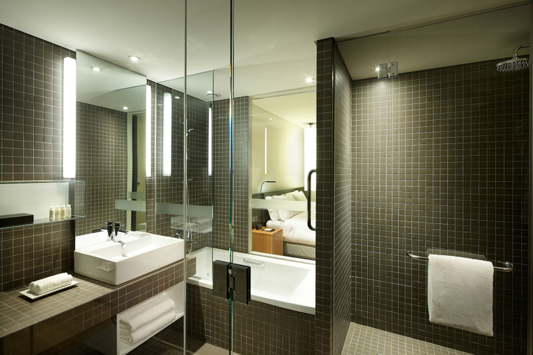 Bathroom 4, Shilla Stay Jeju Airport, Jeju