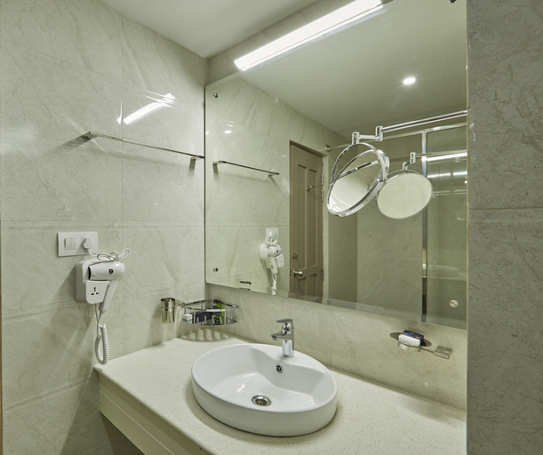 Bathroom 5, Sterling Guruvayur, Thrissur