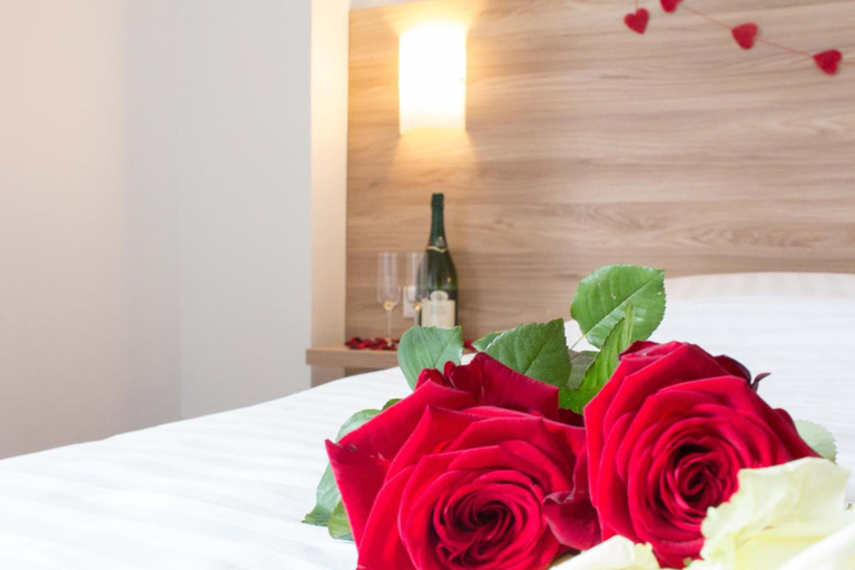 Bedroom 3, Hotel Schützenburg, Rheinisch-Bergischer Kreis