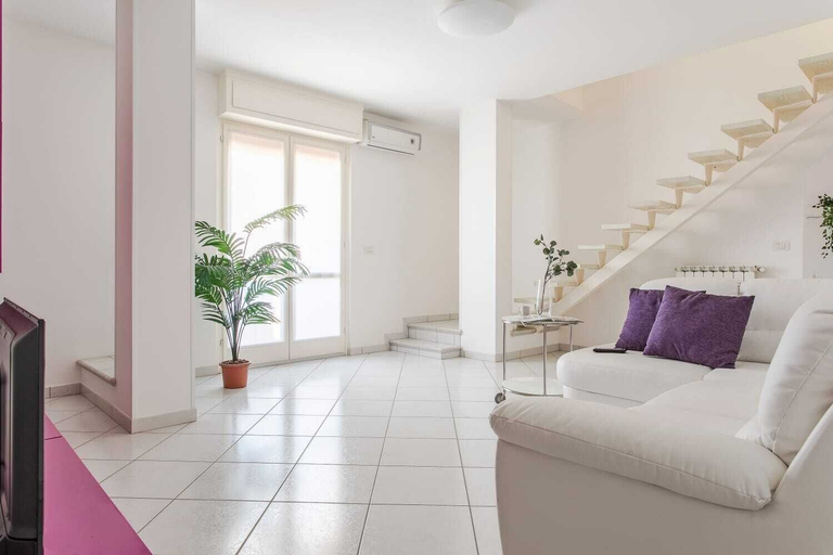 Living area 3, Penthouse, Teramo