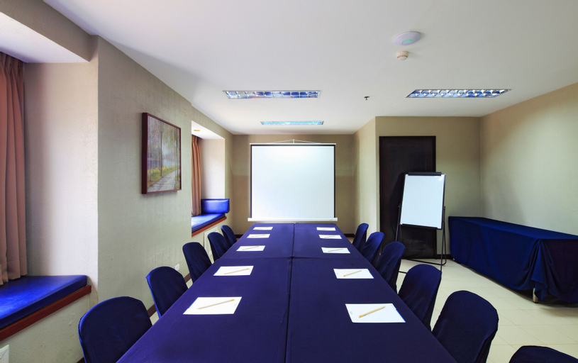 Business Facilities 23