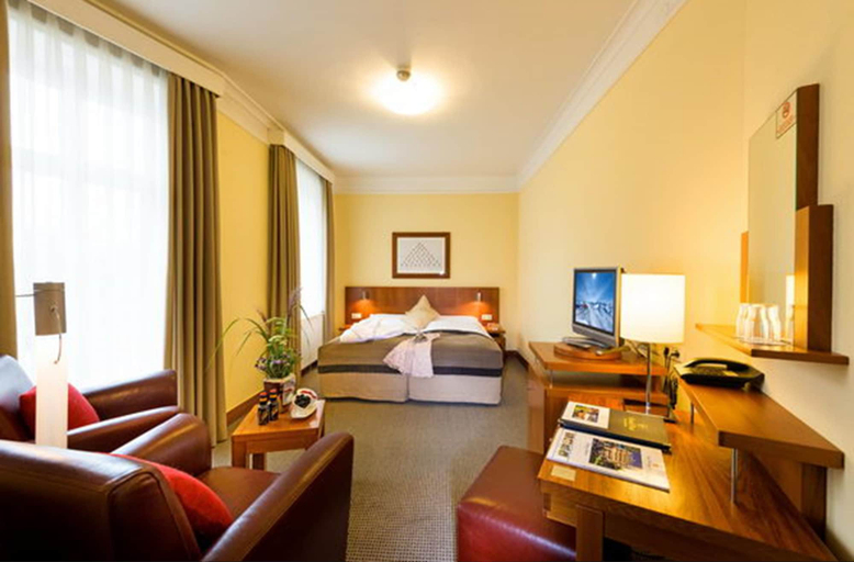 Bedroom 3, Hotel Post, Sankt Johann im Pongau
