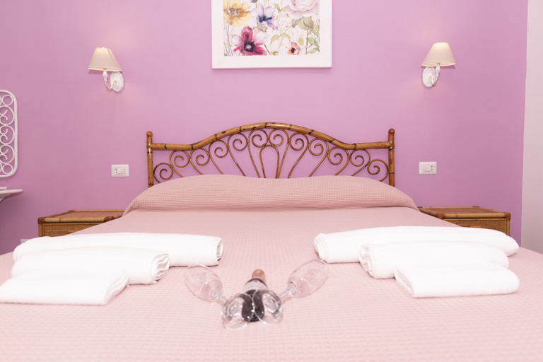 Bedroom 4, ViOletta, Rome