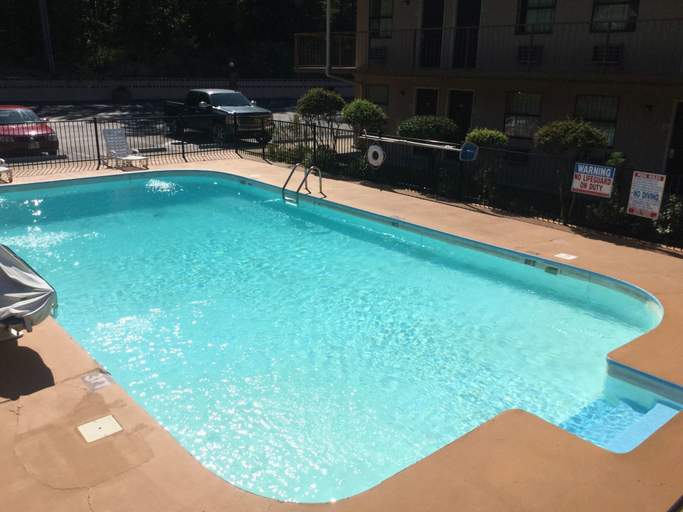 Sport & Beauty 5, Americas Best Value Inn Malvern, Hot Spring