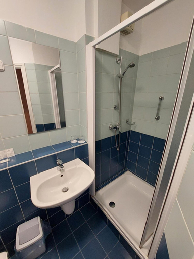 Bathroom 4, Tisza Sport Hotel, Szeged
