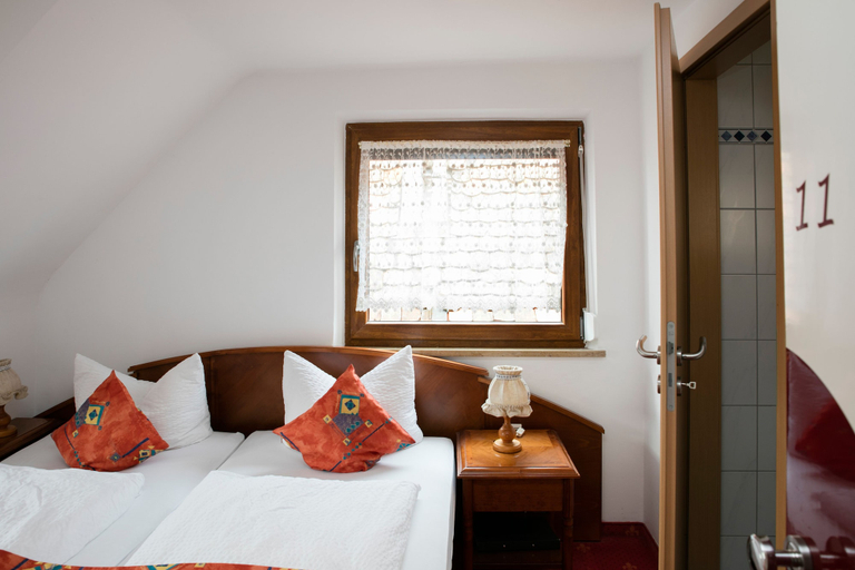 Bedroom 4, Hotel am Siebersturm, Ansbach