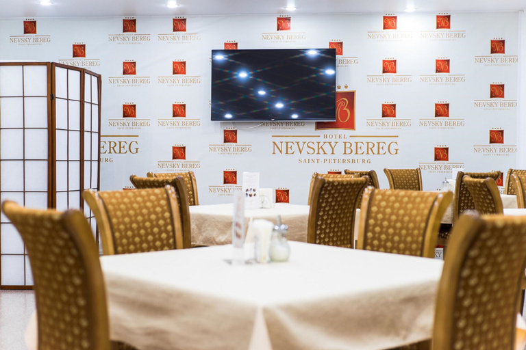 Food & Drinks 4, Nevsky Bereg 93, Sankt-Peterburg gorsovet