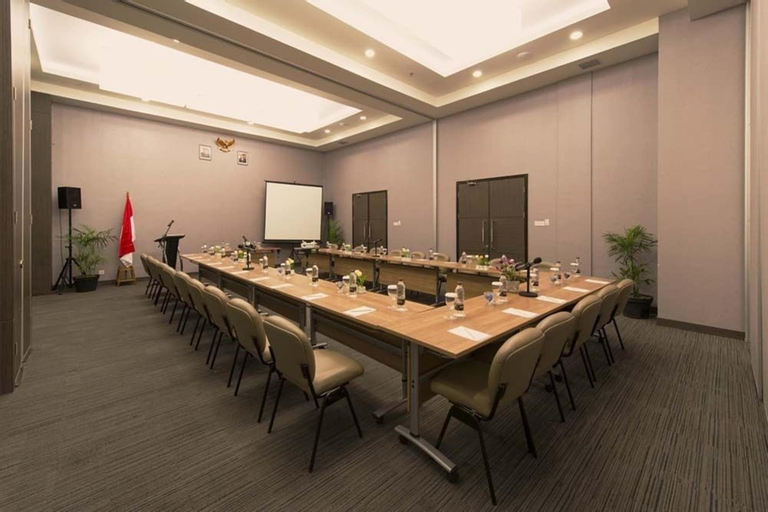 Business Facilities 24