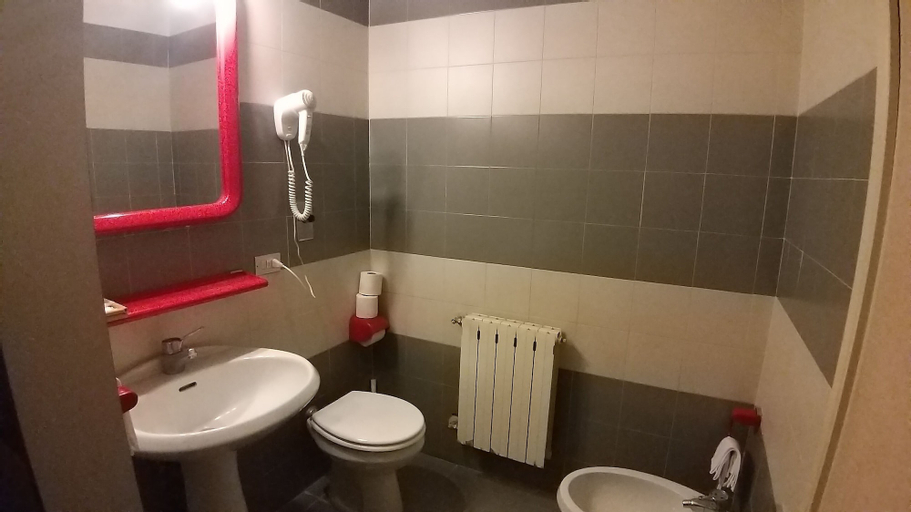 Bedroom 5, Hotel Cavalieri del Tau, Lucca