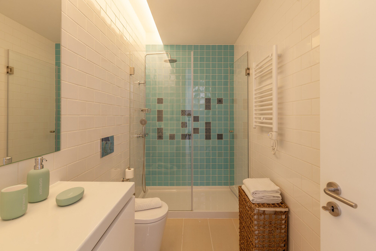 Bathroom 3, D&S - Lazaros Apartments, Porto