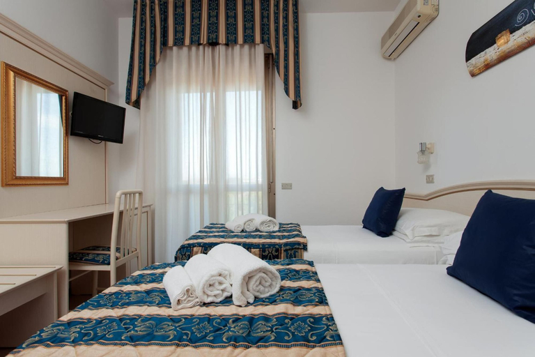 Bedroom 3, Hotel Schiller, Ravenna