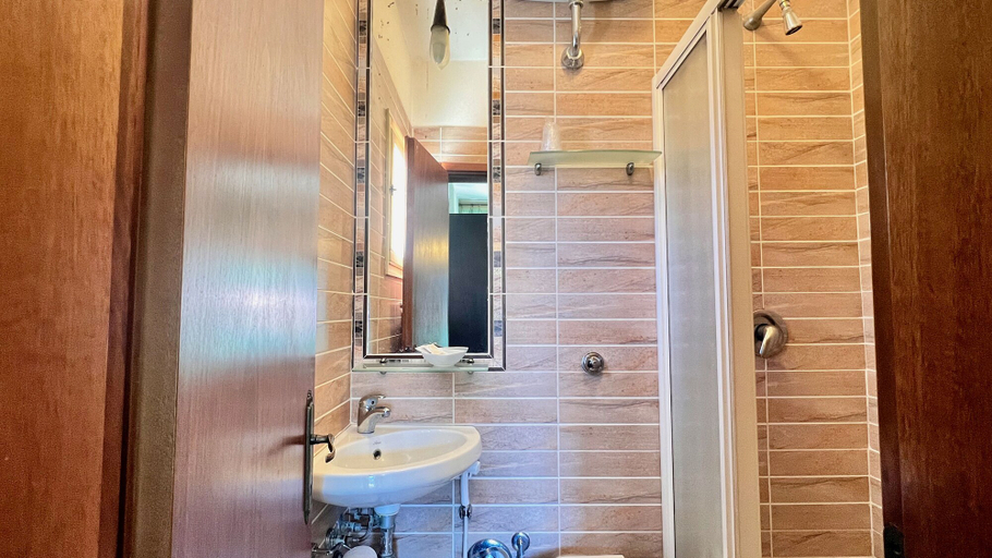 Bathroom, Hotel Cavaliere Nero, Pisa