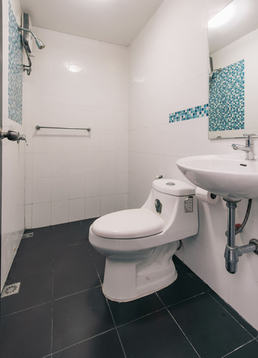 Bathroom 3, V Hotel Vientiane, Vientiane