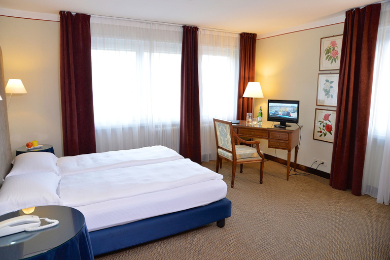 Bedroom 4, Hotel Villa Miravalle, Trento