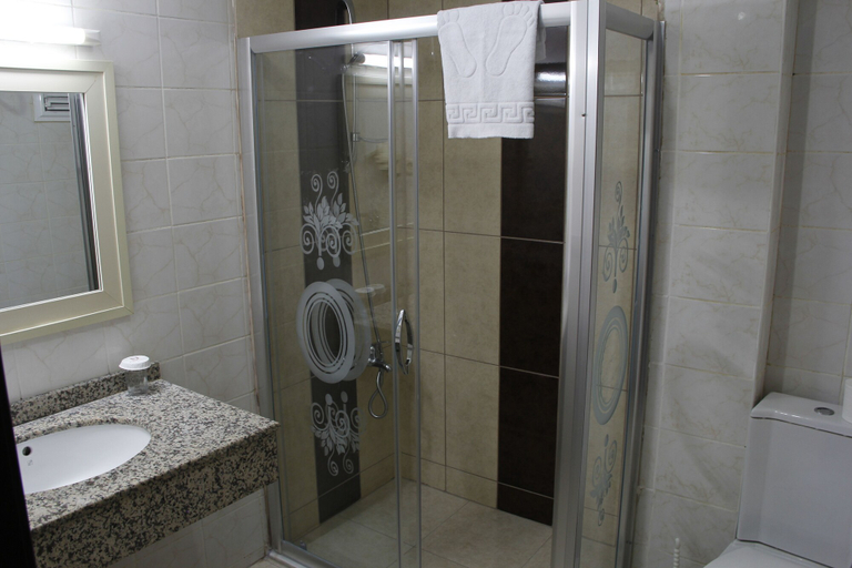 Bathroom 3, Hamidiye Hotel, Fatih