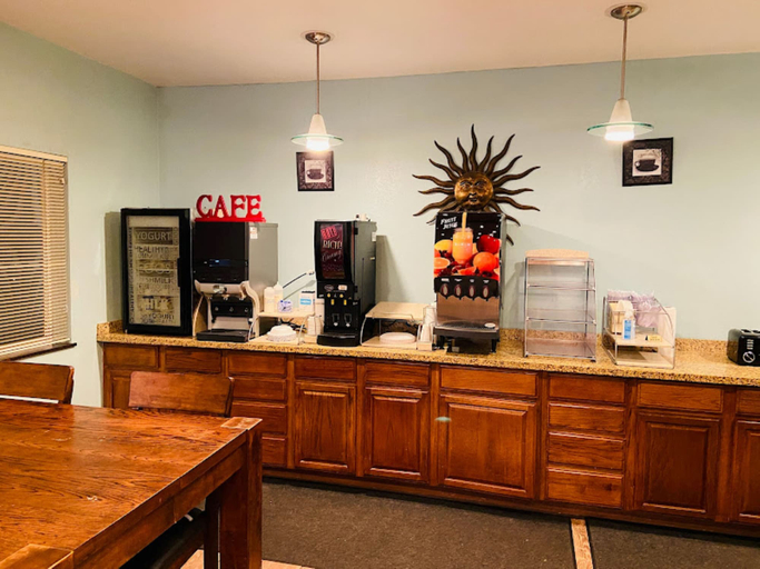 Food & Drinks 5, Wingate by Wyndham Eagle Vail Valley, Eagle