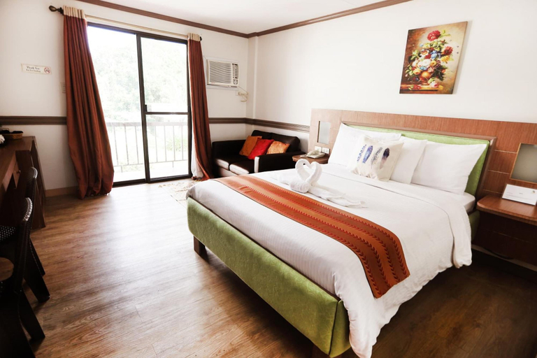 Bedroom 3, Aerostop Hotel & Restaurant, Pulilan
