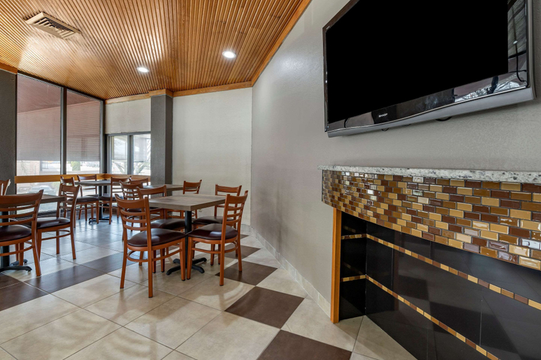 Food & Drinks 5, Econo Lodge Lafayette near University, Tippecanoe