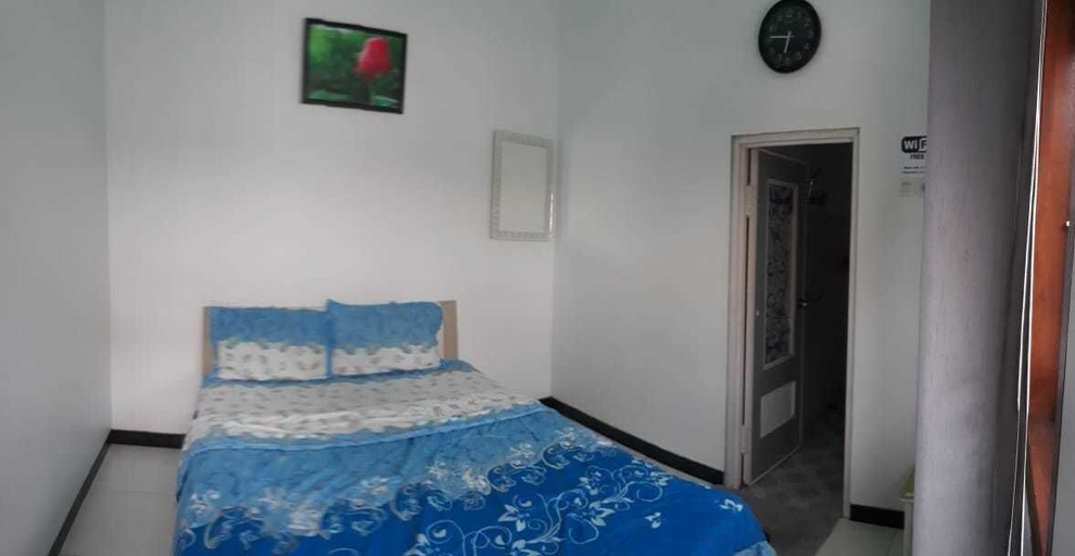 Bedroom 5, Savana Guesthouse, Probolinggo