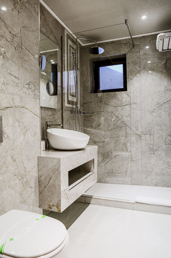 Bathroom 5, Alpin Resort Hotel, Brasov