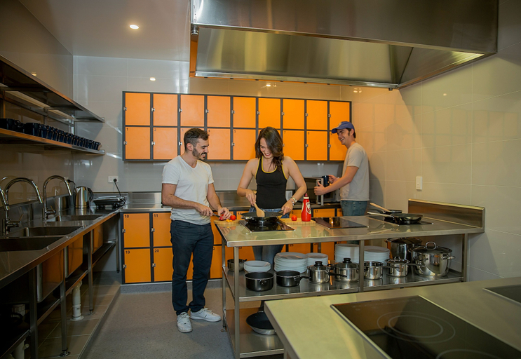 Food & Drinks 5, Breeze Lodge - Hostel, Brisbane