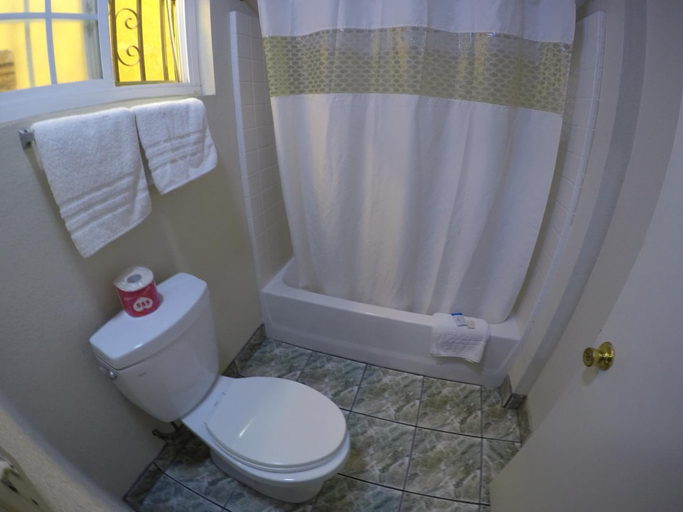 Bathroom 3, Calico Motel, Orange