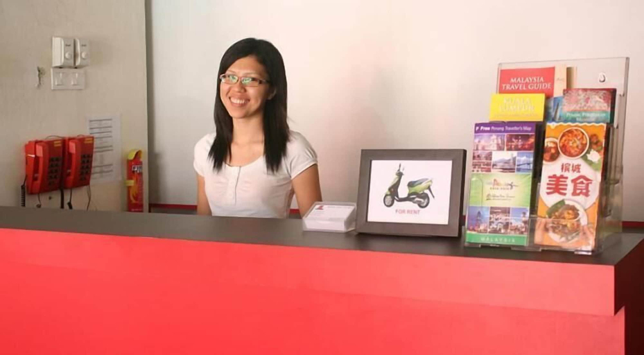 Public Area 2, Red Inn Court - Hostel, Penang Island