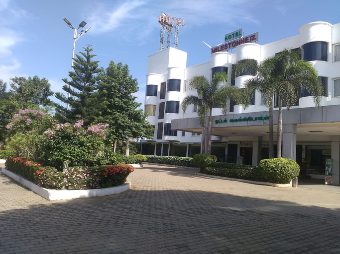 Hotel Milestonnez, Kancheepuram