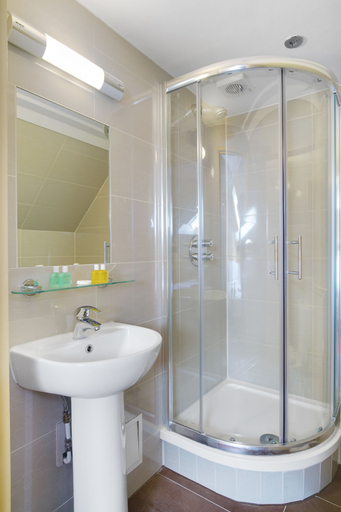 Bathroom 4, The Craven Hotel, London
