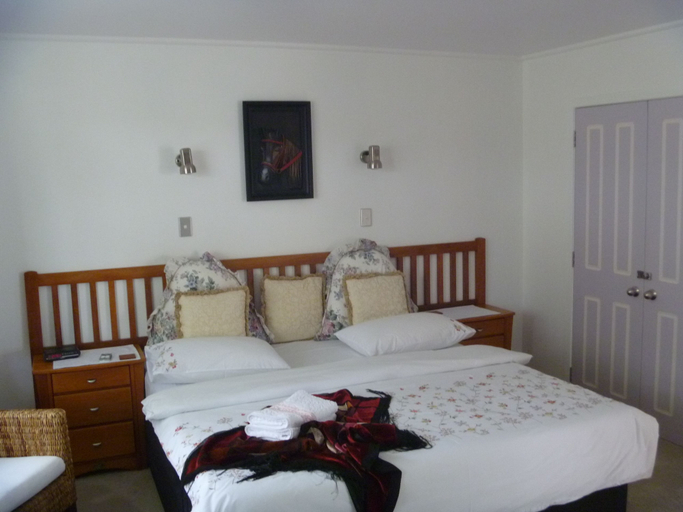 Bedroom 3, At Parkland Place, Thames-Coromandel