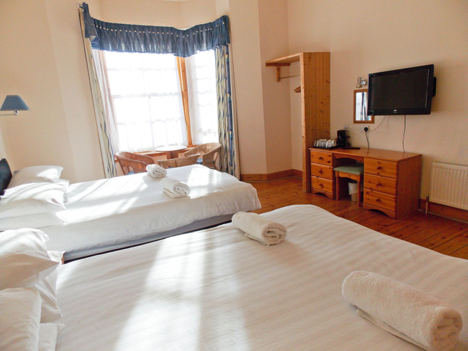Bedroom 2, The Victorian House, Glasgow
