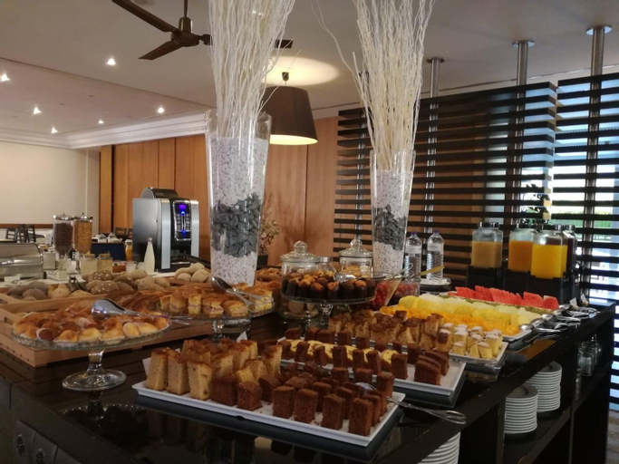 Food & Drinks 6
