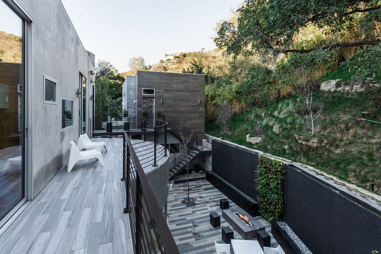 Others 5, Chantilly Estate, Los Angeles