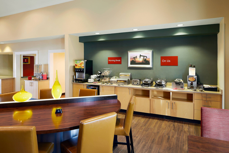 Food & Drinks 5, TownePlace Suites Tempe at Arizona Mills Mall, Maricopa