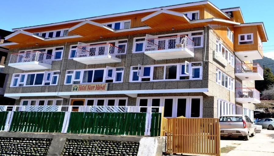 Exterior & Views 2, Hotel Noor Mahal, Anantnag