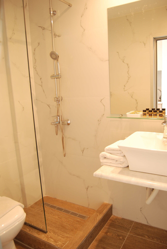 Bathroom 5, Artemis Studios, South Aegean