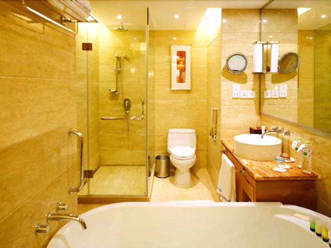 Bathroom, Howard Johnson Sunshine Plaza Ningbo, Ningbo