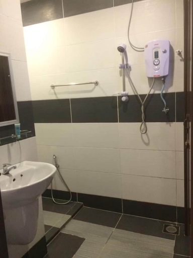 Bathroom 4, Zermatt Hotel, Cameron Highlands