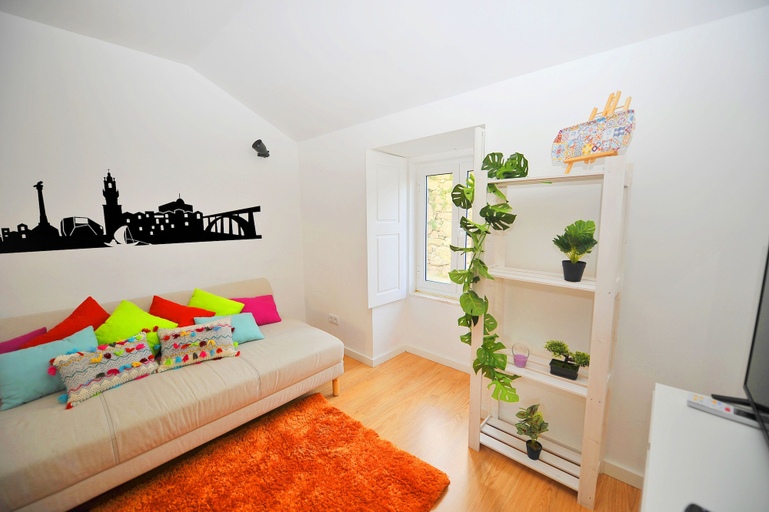 Bedroom 2, Private House Only For You 145 - 8min historic Center, Vila Nova de Gaia