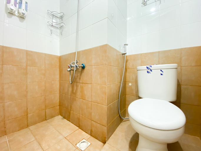 Bedroom 5, Comfort and Strategic 2BR at Green Pramuka City Apartment By Travelio, Central Jakarta