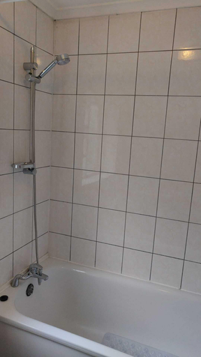 Bathroom 5, Apollo Hotel Kings Cross, London