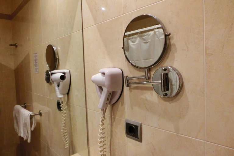 Bathroom 4, Playa de Valdelagrana, Cádiz
