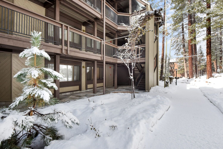 Exterior & Views, Slope Style, Washoe