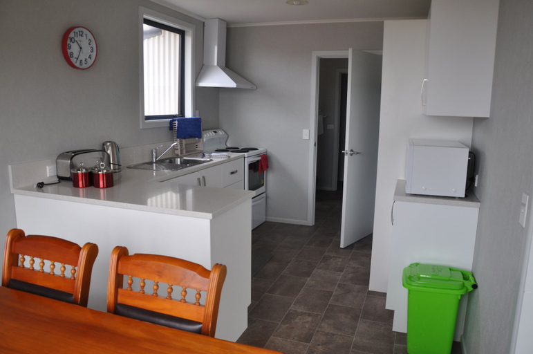 Others 4, Birchwood Cottages, Southland