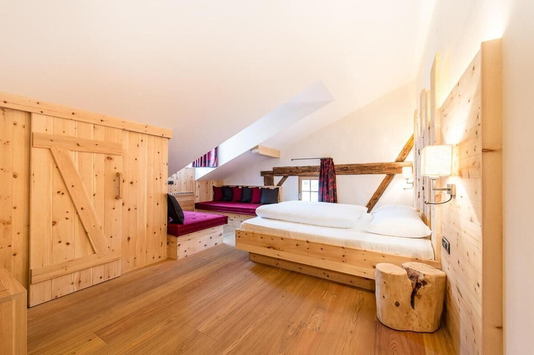 Bedroom 2, Gasthof Zur Sonne, Bolzano