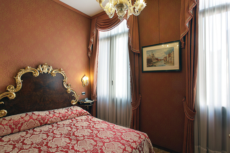 Bedroom 4, Hotel Ateneo, Venezia