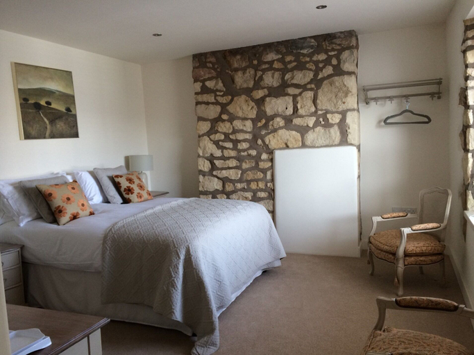 Bedroom 2, King William inn, Bath and North East Somerset