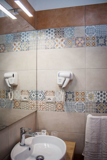 Bathroom 5, Case Vacanze al Duomo, Agrigento