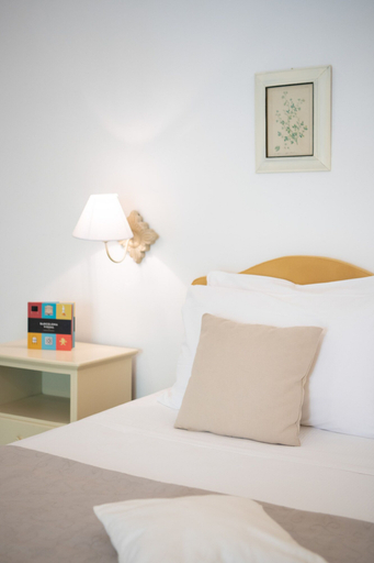 Bedroom 3, Grand Hotel Tritone, Salerno
